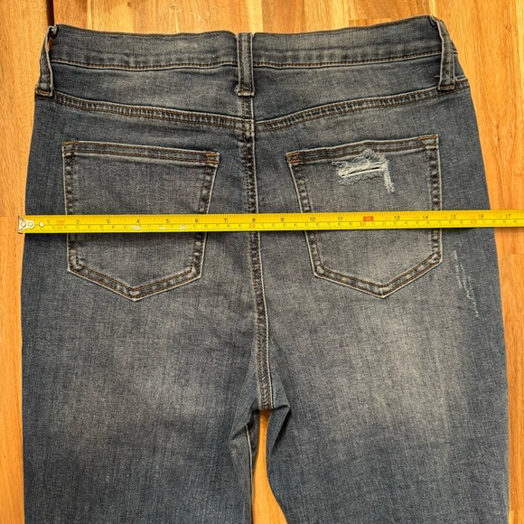 High Rise Boot Cut Flare Distressed Western Cowgirl Jeans Size 29/9 - Picture 11 of 12